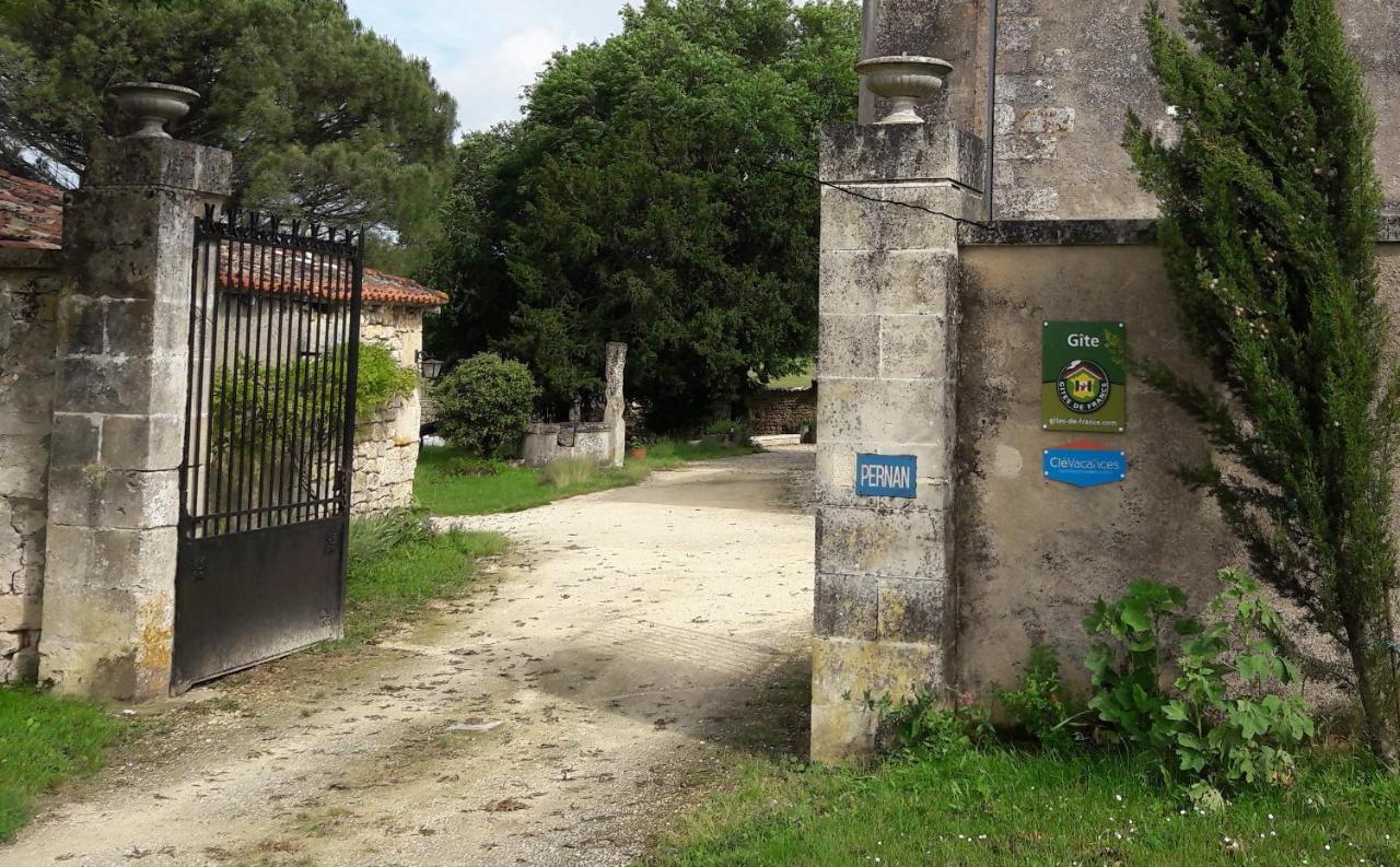 Gite Du Chateau De Pernan Avy Dış mekan fotoğraf